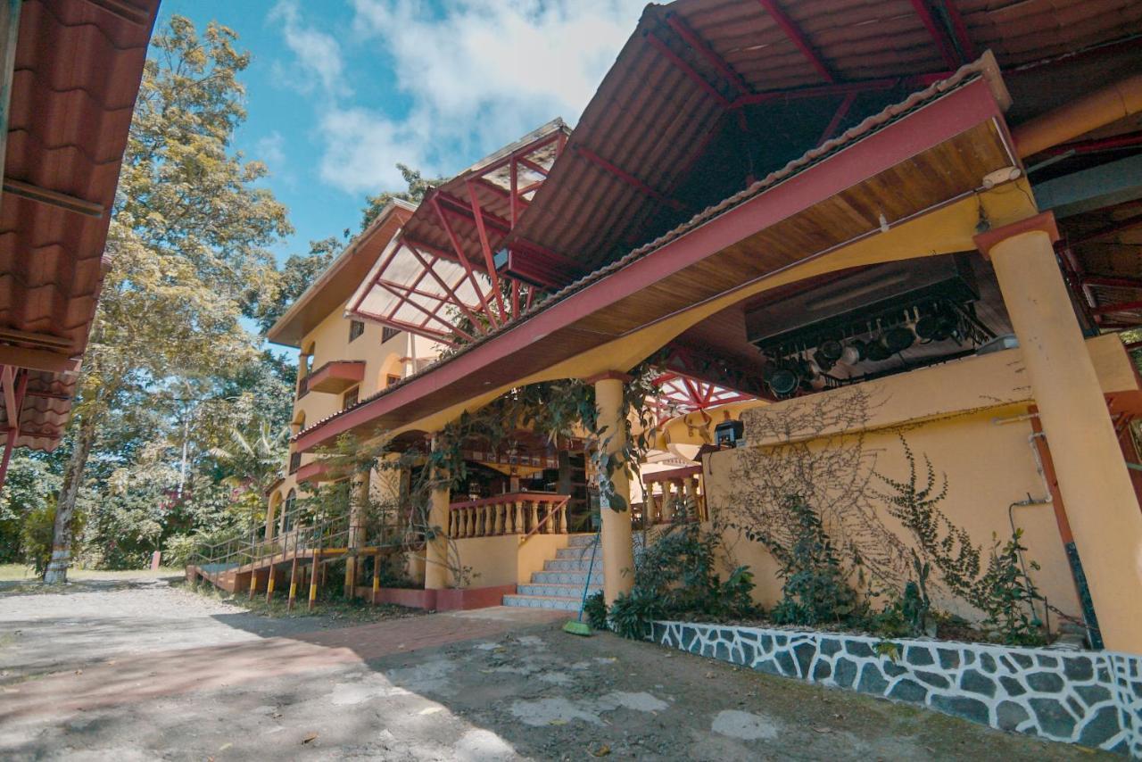 Hotel Tres Banderas マヌエル・アントニオ エクステリア 写真